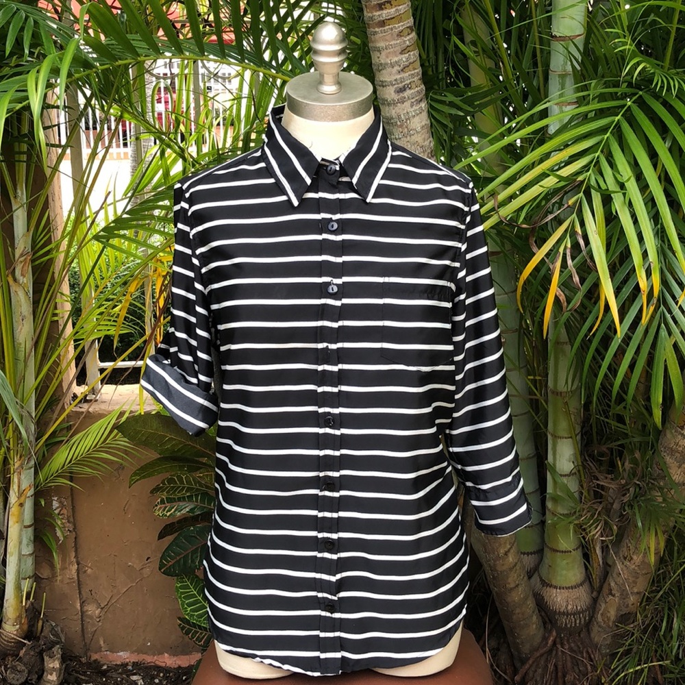 FUN & FLIRT button-down black white stripped shirt